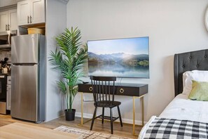 WiFi (無料)
