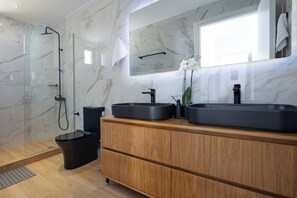 Towels, soap, toilet paper