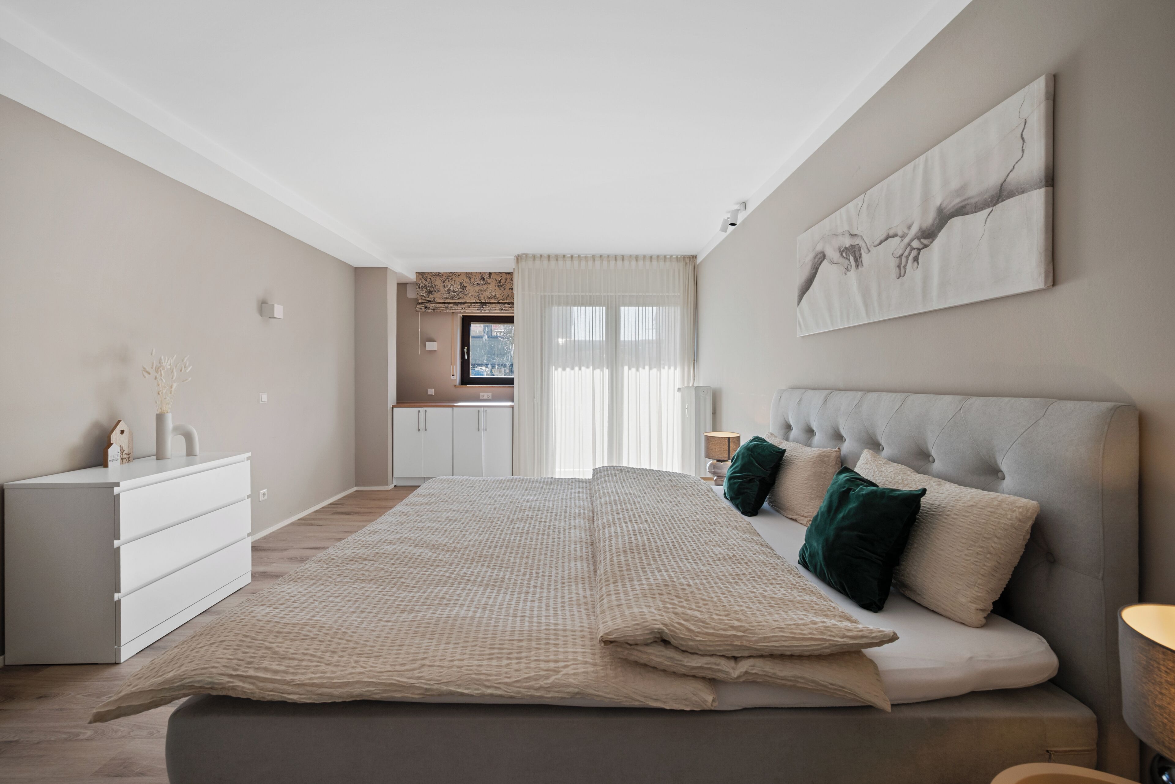 2 slaapkamers, reisbedje, gratis wifi, beddengoed