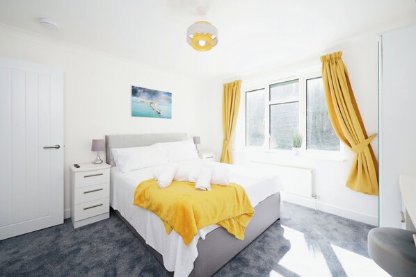 3 室のベッドルーム、ベッドシーツ