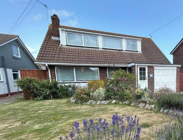 Cottage | Exterior - Beachfield Breeze (Bembridge)