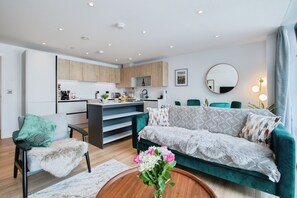 LCD TV - The Reef Apartment 7 (Bournemouth)