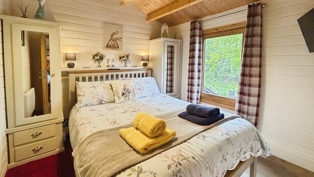 Room - Hobbits Landing (Sandown)