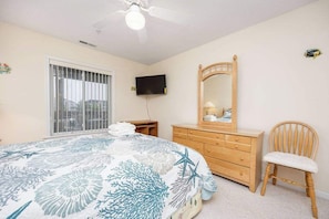 2 bedrooms, desk, iron/ironing board, WiFi