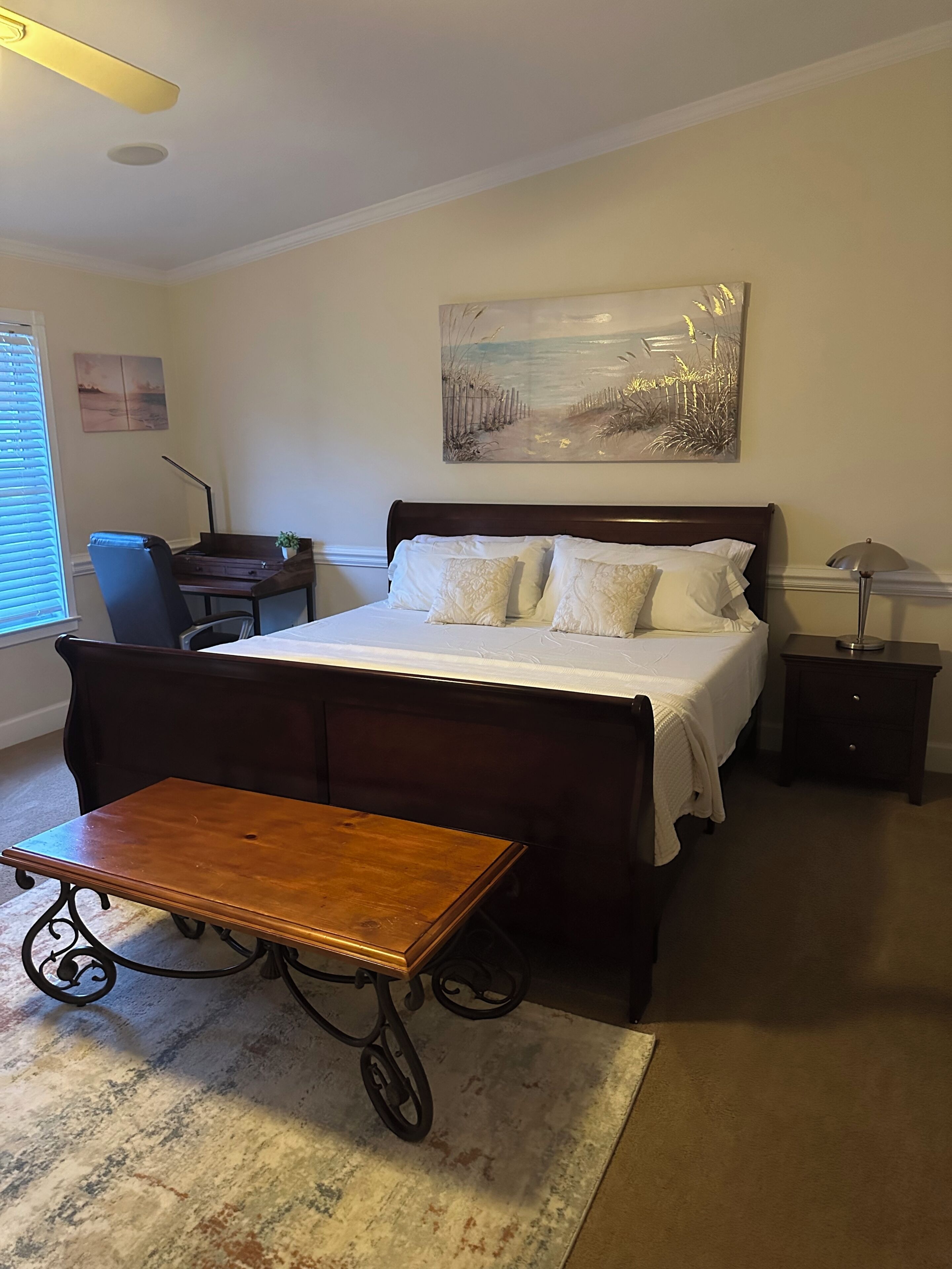 2 chambres, fer et planche à repasser, Wi-Fi, draps fournis