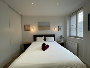 House | 5 bedrooms, iron/ironing board
