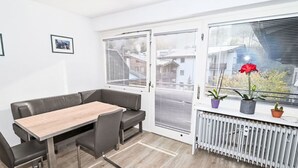 Uklassifisert bilde, 2 av 10, knapp