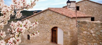 Charming barn in the Matarraña, patio with barbecue and AC - Casa de las Letras