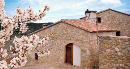 Charming barn in the Matarraña, patio with barbecue and AC - Casa de las Letras