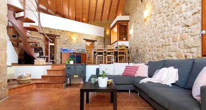 Charming barn in the Matarraña, patio with barbecue and AC - Casa de las Letras