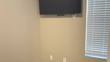 2 chambres, bureau, Wi-Fi gratuit, draps fournis