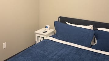 2 bedrooms, desk, free WiFi, bed sheets