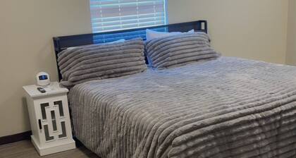 Newly Remodelled! A6 - Deluxe King Room