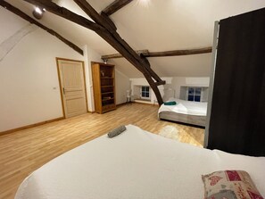 5 bedrooms, iron/ironing board, travel cot, free WiFi