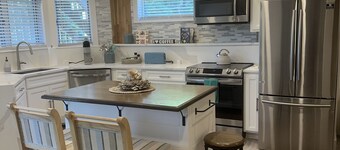 Charming 1-bedroom apartment in beautiful Brewster with WiFi, AC