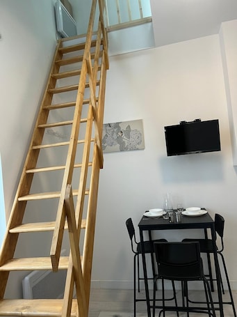 Interior. Le NID modern studio