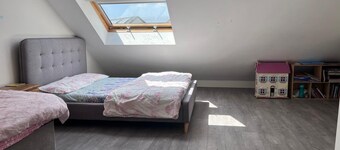 Spacious Double Bedroom with Ensuite Bathroom Available to Rent