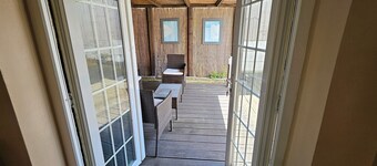 Stunning 4 bed house with huge garden and parking