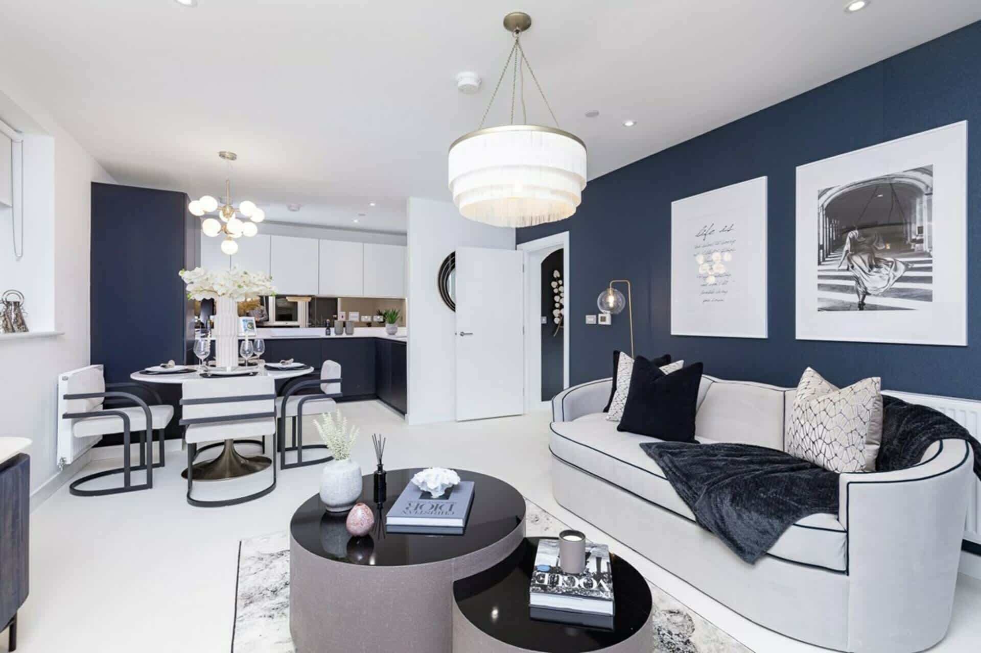 Una televisión, una oficina