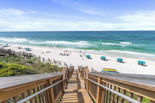 Oceans Outlook on 30A - Gulf Views & Rooftop Hot-tub!