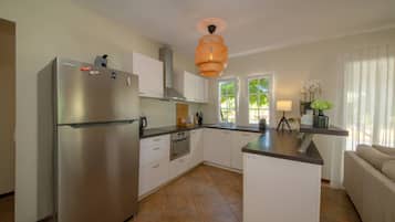 Villa | 3 bedrooms, Internet