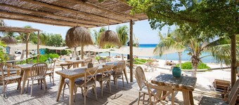 Tropical Garden Escape at Masbango - Jan Thiel