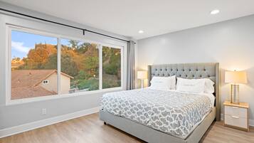 House | 5 bedrooms, Internet