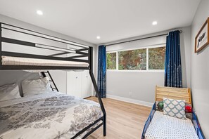 5 bedrooms, Internet