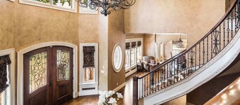 The Highlands mansion and events, sleeps 28