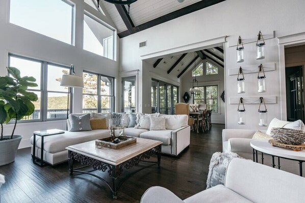 TV, fireplace, books, offices
