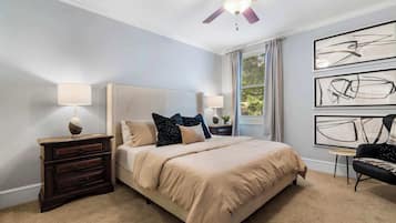 2 habitaciones, tabla de planchar con plancha, internet y ropa de cama