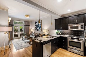 Fridge, microwave, oven, stovetop - The Legacy Summary:<br>T (Fayetteville)