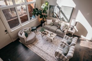 TV, fireplace, books, offices