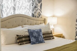 4 chambres, fer et planche à repasser, Wi-Fi, draps fournis
