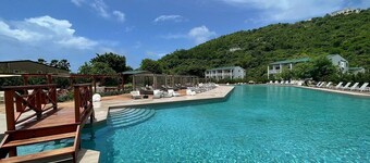 The Blu-Edge - 3-bedroom Beach Villa • Oceanview + FREE Wyndham Resort Access