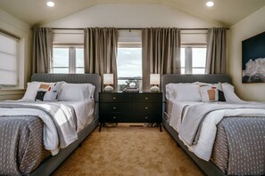 3 habitaciones, tabla de planchar con plancha, wifi y ropa de cama 