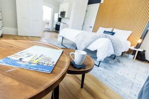 1 habitación, escritorio, tabla de planchar con plancha y wifi gratis 