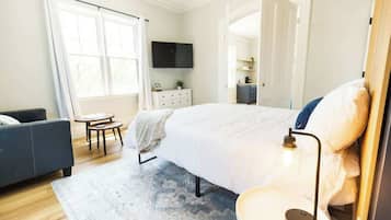 1 habitación, escritorio, tabla de planchar con plancha y wifi gratis