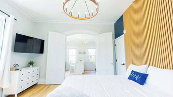 1 bedroom, desk, iron/ironing board, free WiFi