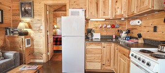 NEW! Cozy Pine Cabin - Pet-Friendly - 1 Bedroom Authentic Cabin