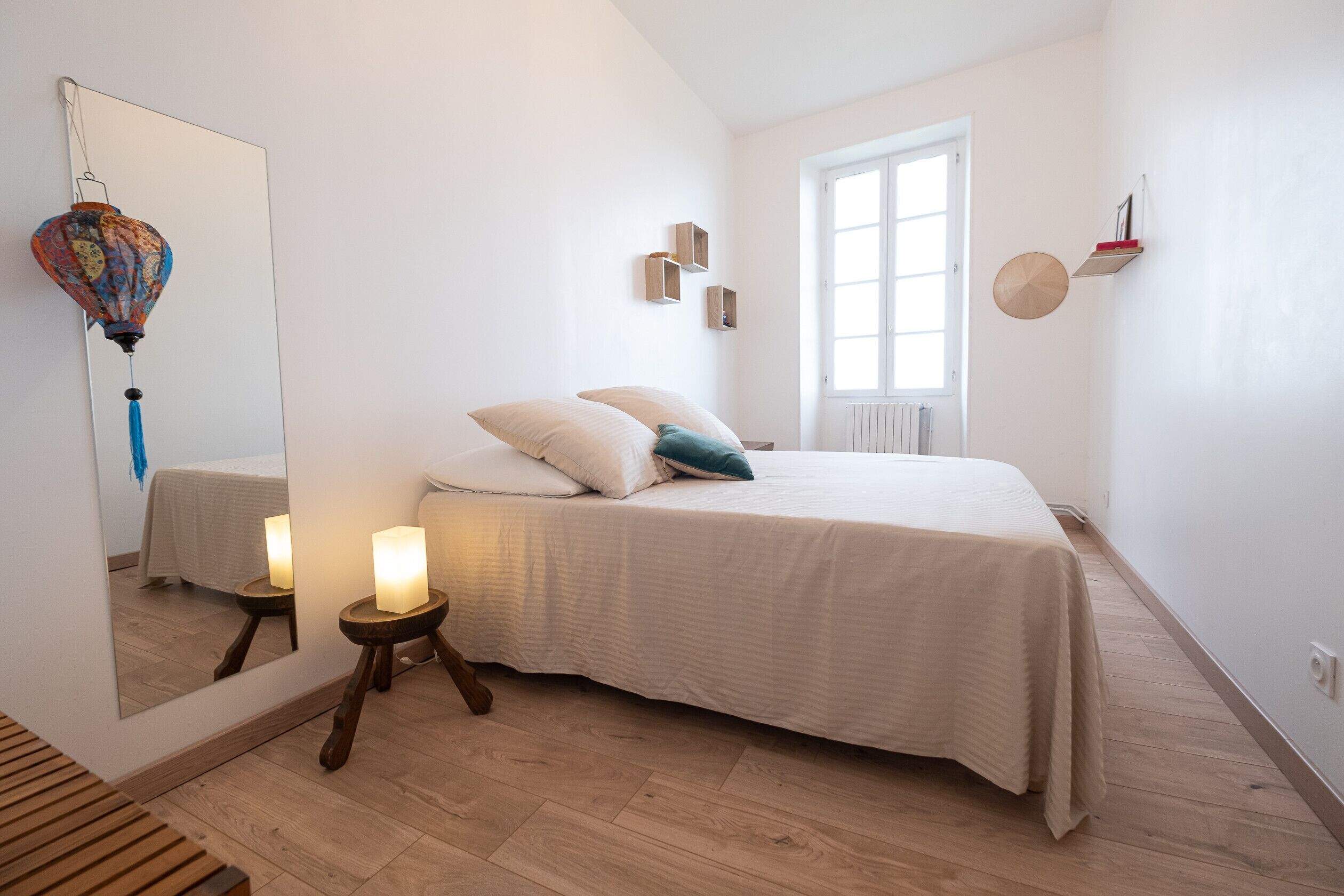 7 bedrooms, desk, free WiFi, bed sheets