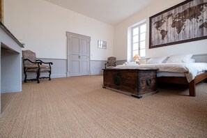 7 habitaciones, escritorio, tabla de planchar con plancha y wifi gratis 