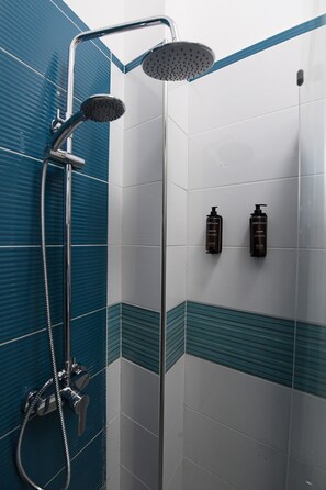 Doppia Classic | Bagno | Doccia, asciugacapelli, asciugamani, sapone