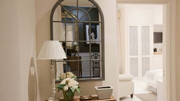 Standaard kamer | Luxe beddengoed, donzen dekbedden, een kluis op de kamer