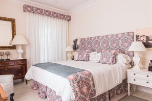 Deluxe Suite, 2 Bedrooms, Garden View | Premium bedding, down comforters, in-room safe, individually decorated - Suites de Franchy (La Orotava)