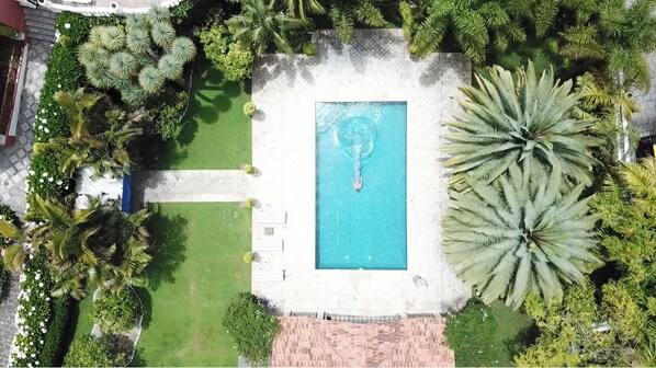 Piscina a l'aire lliure