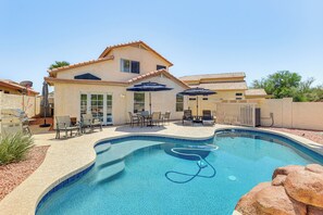 House (3 Bedrooms) | Interior