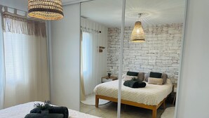 3 soverom, strykejern/-brett, wi-fi og sengetøy