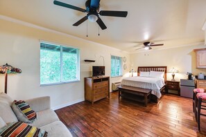 Apartment (0 Bedroom) | Interior - Sail, Swim, Explore: Naples Studio Near Everglades (Naples)