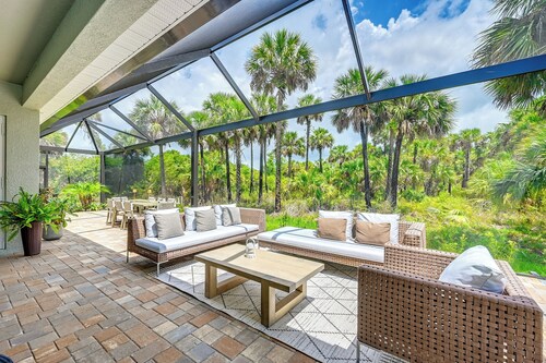 Outdoor Oasis: Upscale Hideaway in Naples!